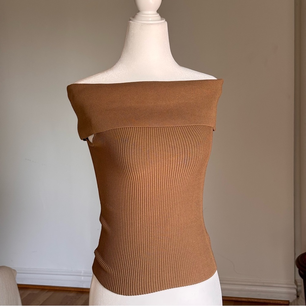 Babaton Sculpt knit off shoulder